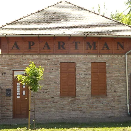 Gyulai-fuerdo-apartman Ii. Апартаменты *