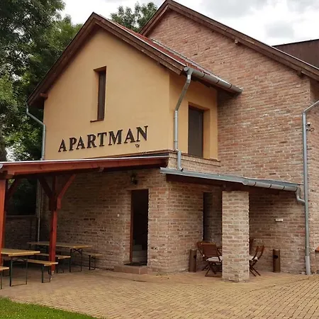 Gyulai-fuerdo-apartman Ii. Апартаменты Дьюла