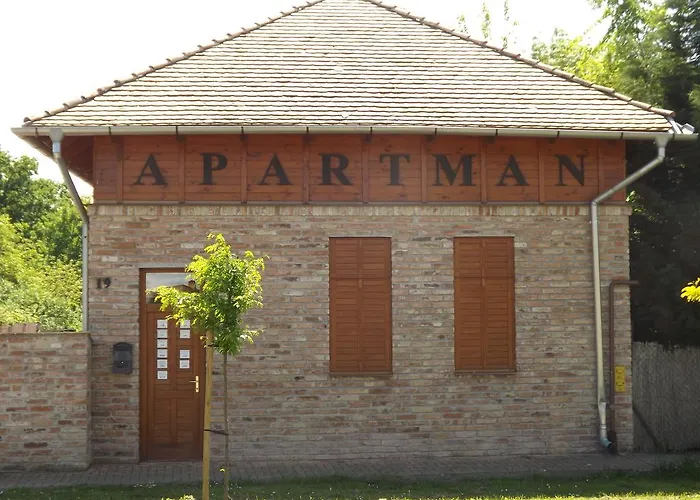 Gyulai-fürdő-apartman Ii. Apartamento *