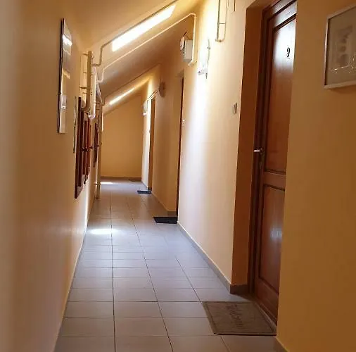 Gyulai-fürdő-apartman Ii. Gyula